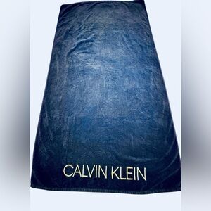 Calvin Klein Navy Blue Cotton Beach Towel 64” Large Logo Terry Cloth
